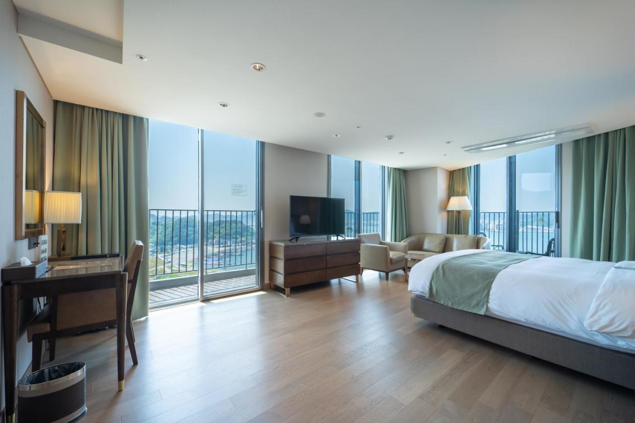 Stanford Hotel&Resort Tongyeong Quarto foto
